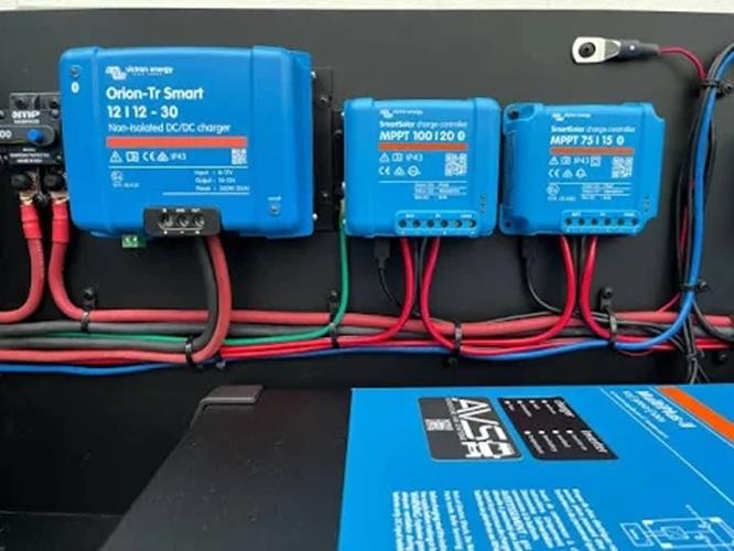 Victron Energy Orion-Tr 12V 12V 30A DC-DC Charger Isolated Bluetooth RV Boat - Image 2